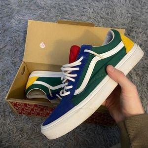 Men’s VANS ‘Yatch Club’ Size 9.5